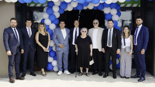 Yurtbay Seramik Düzce Celfi Yapı Market 15. Yılını Kutladı
